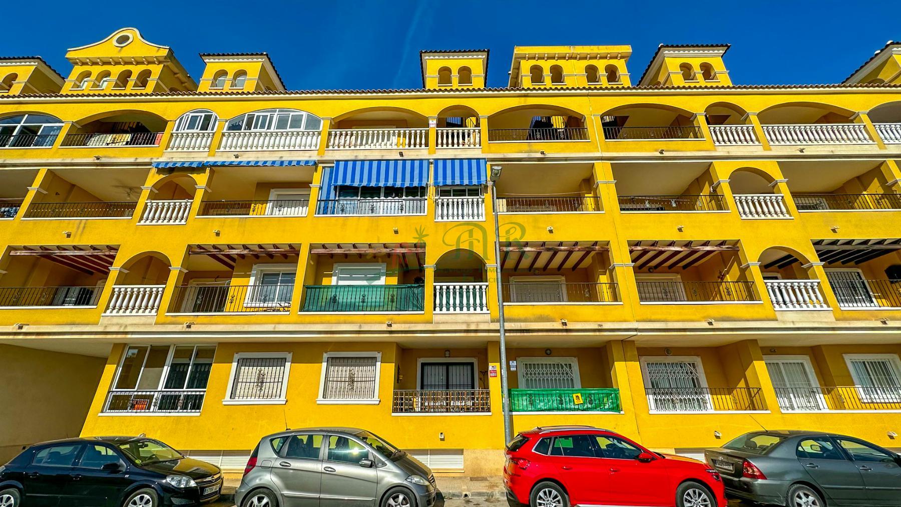 For sale of apartment in Almoradí