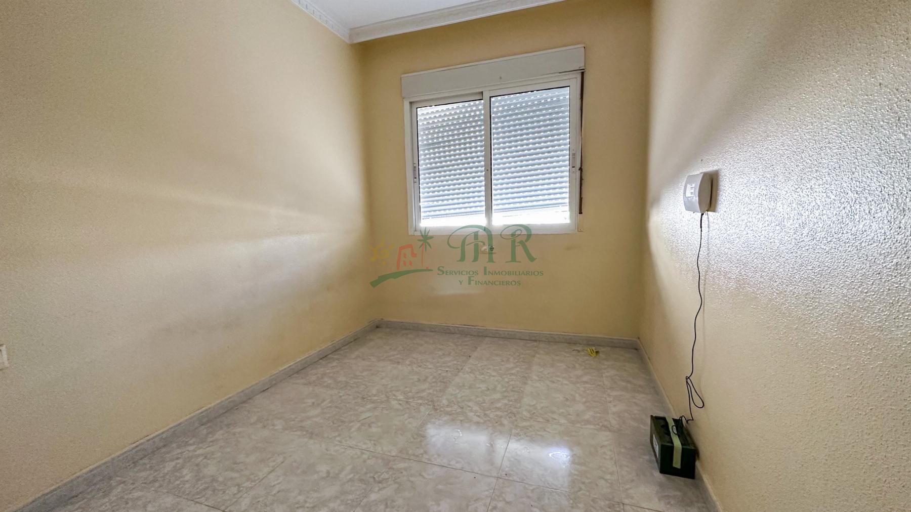 For sale of apartment in Almoradí
