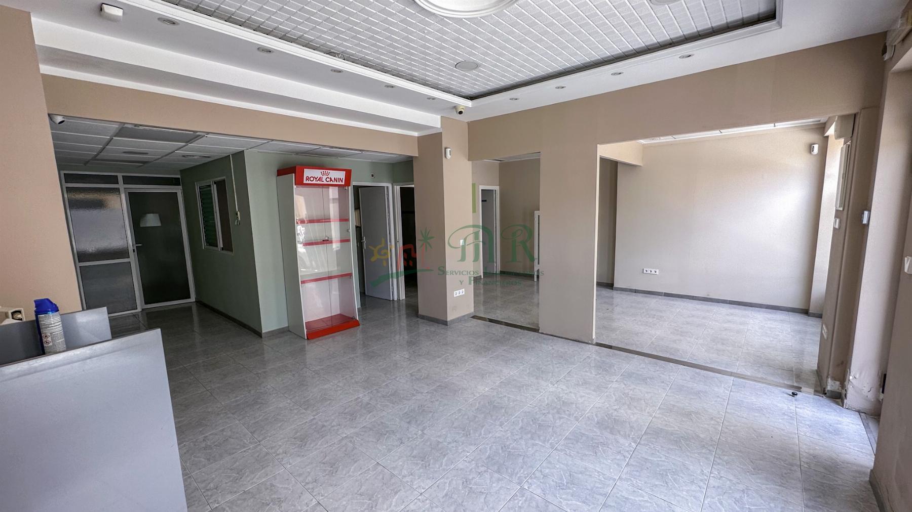 Venta de local comercial en Almoradí