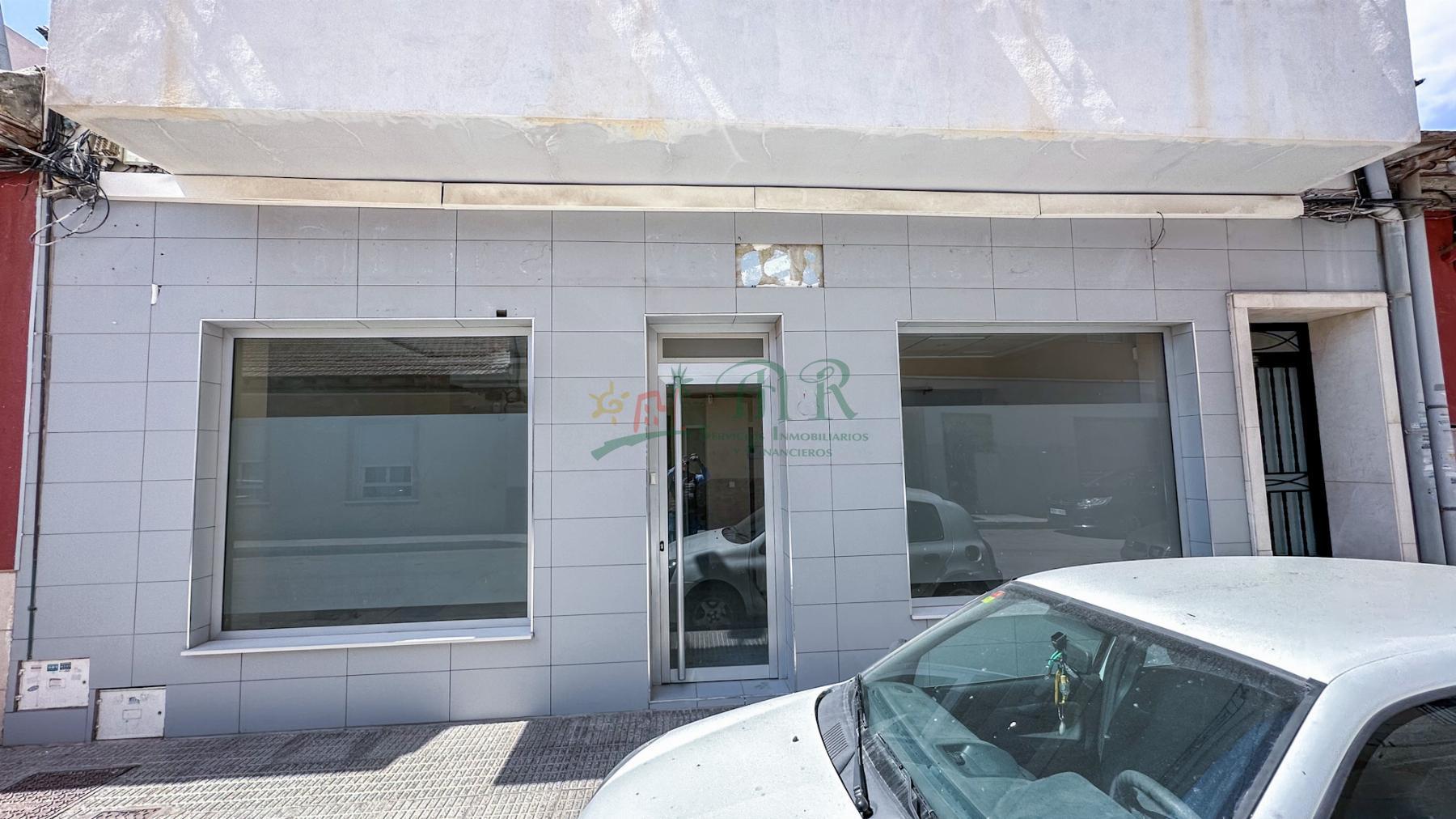 Venta de local comercial en Almoradí