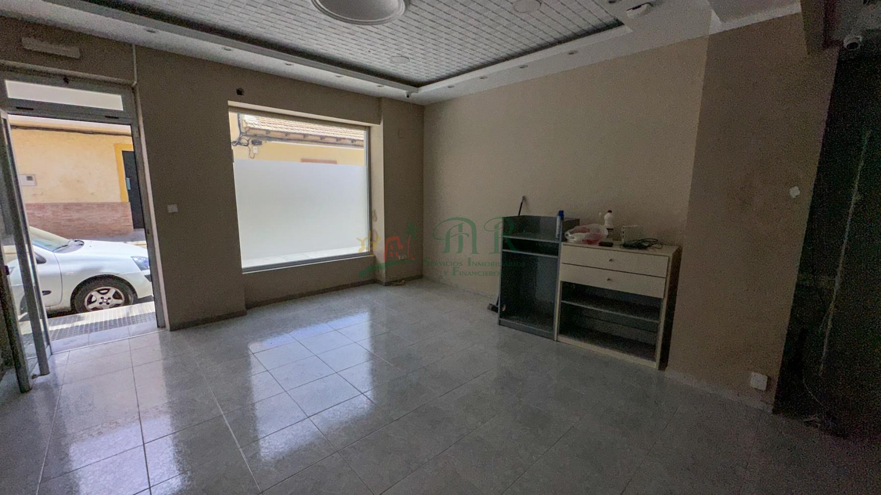 Venta de local comercial en Almoradí