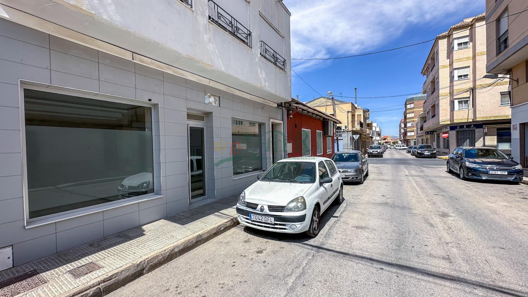 Venta de local comercial en Almoradí