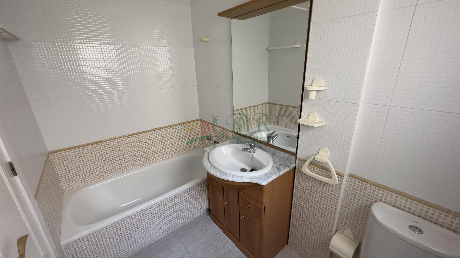 For sale of apartment in Almoradí