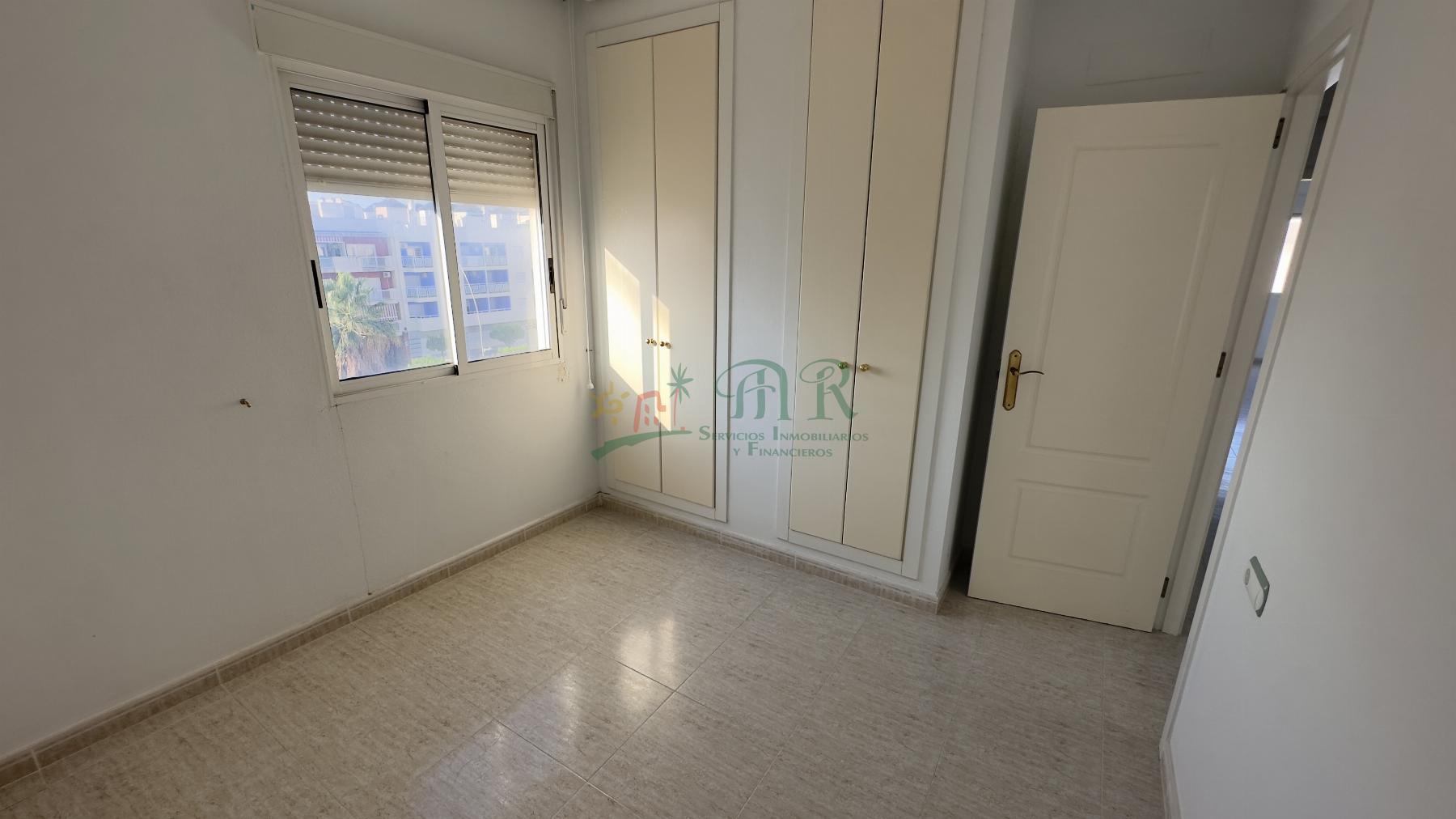 For sale of apartment in Almoradí