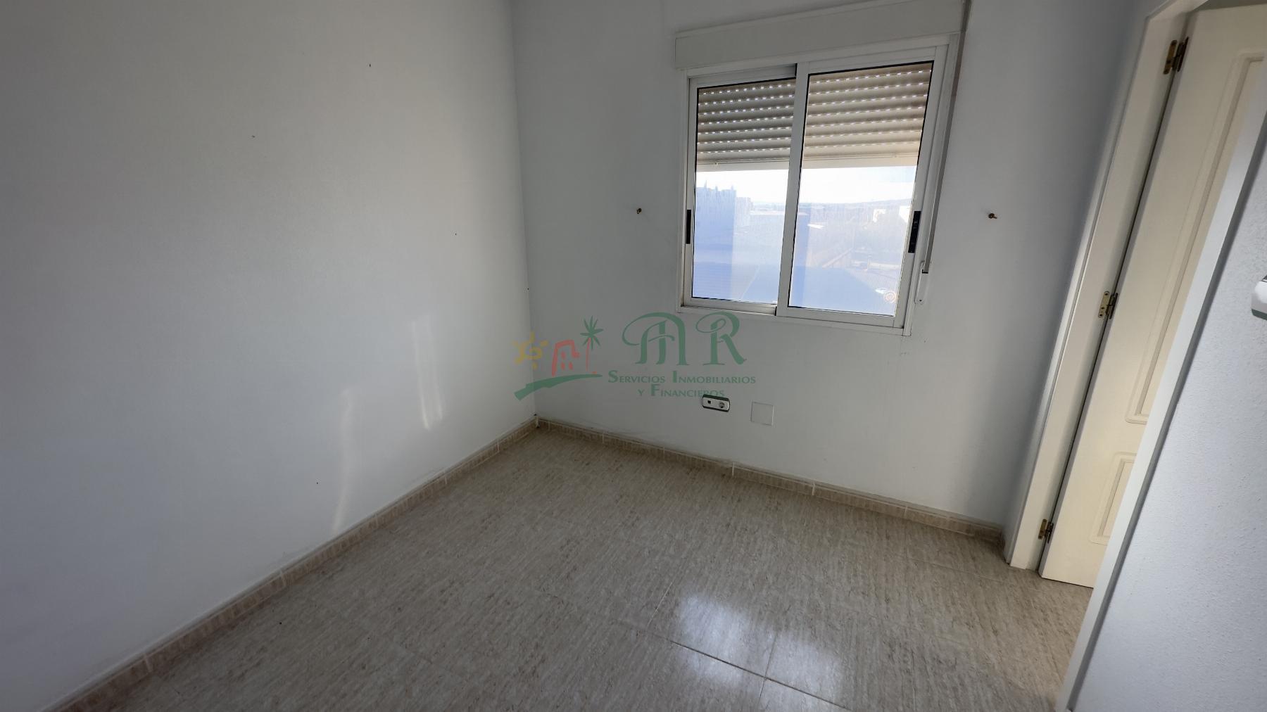 For sale of apartment in Almoradí