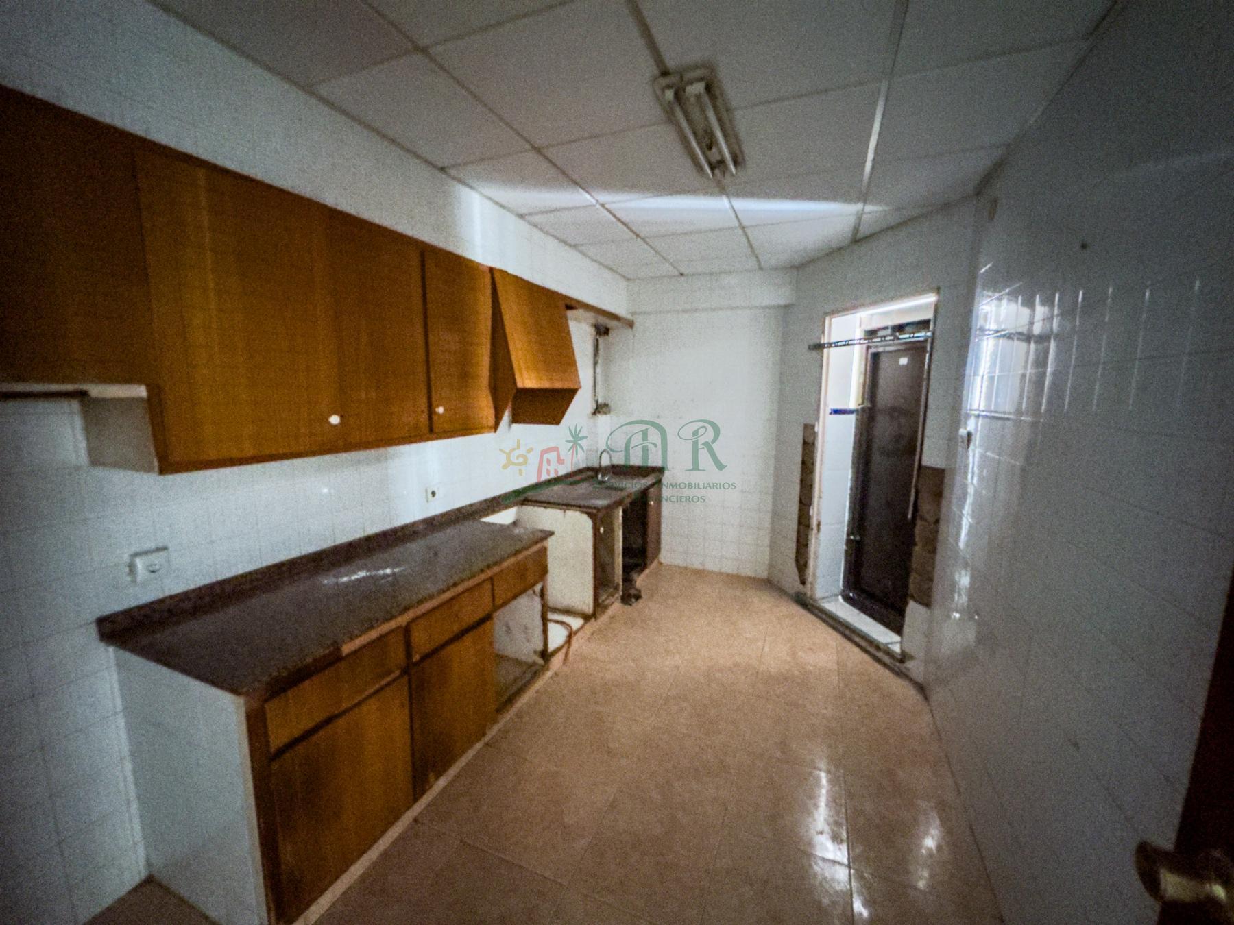 For sale of flat in Almoradí