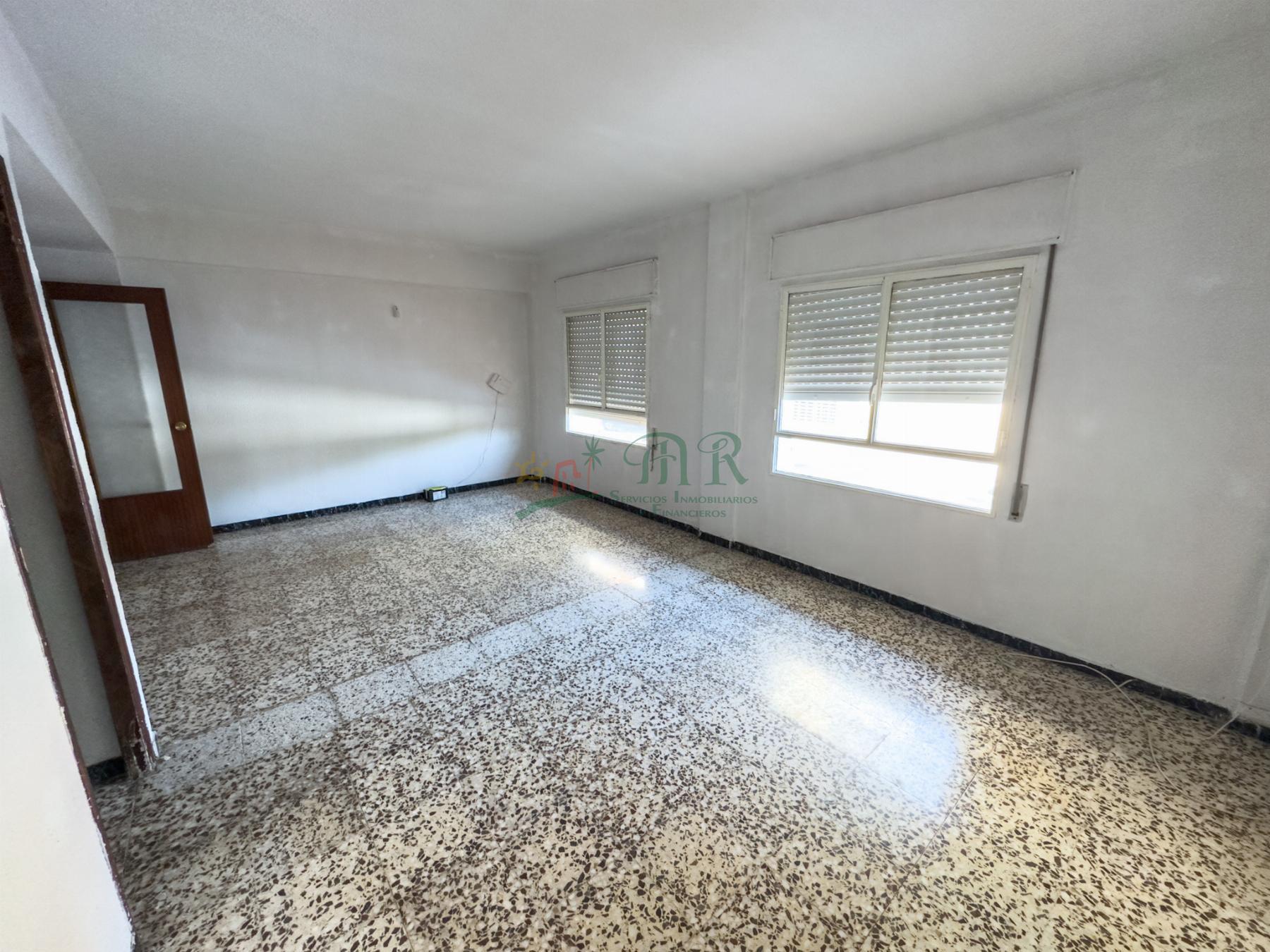 For sale of flat in Almoradí