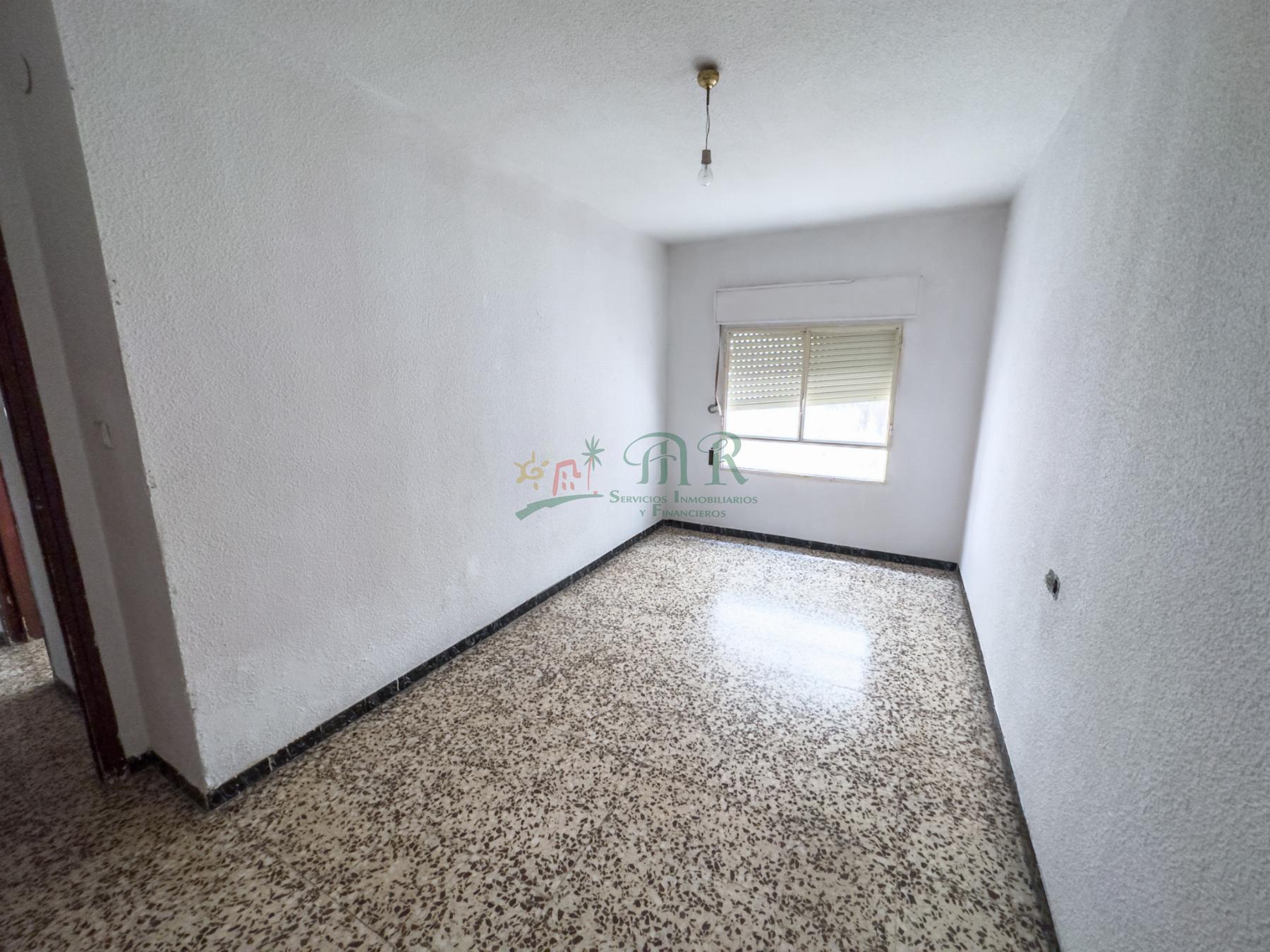 For sale of flat in Almoradí