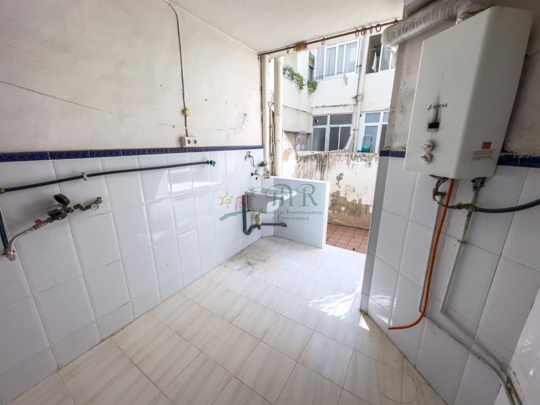 For sale of flat in Almoradí