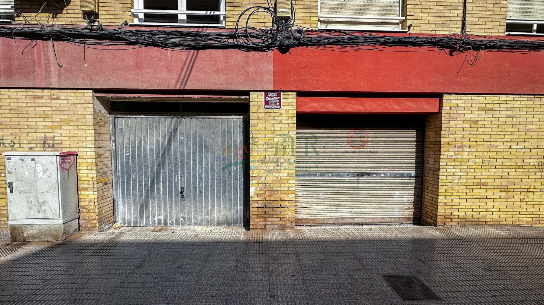 For sale of commercial in Almoradí