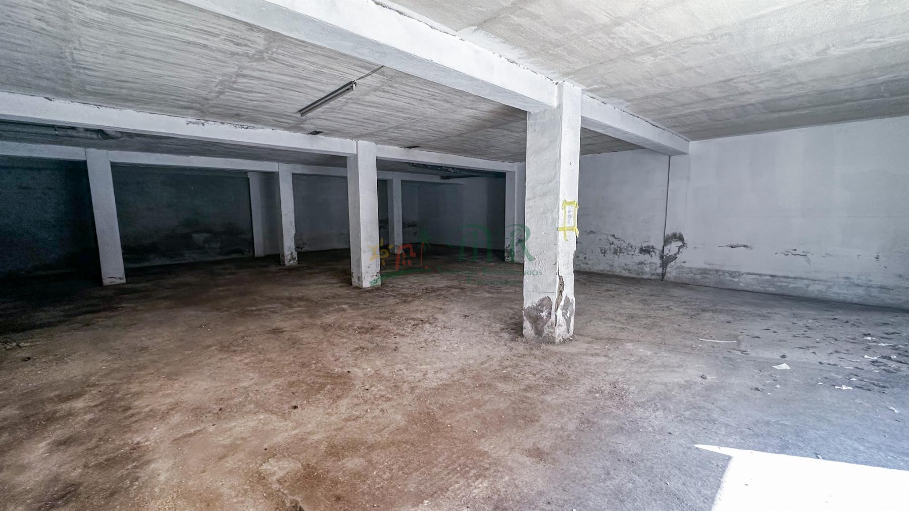 For sale of commercial in Almoradí