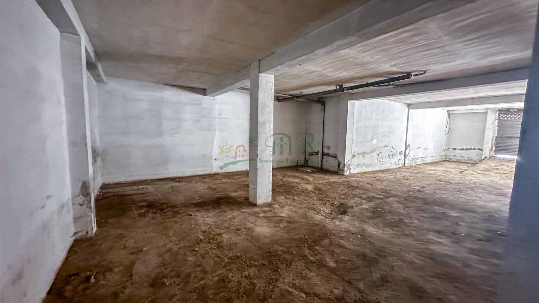 For sale of commercial in Almoradí