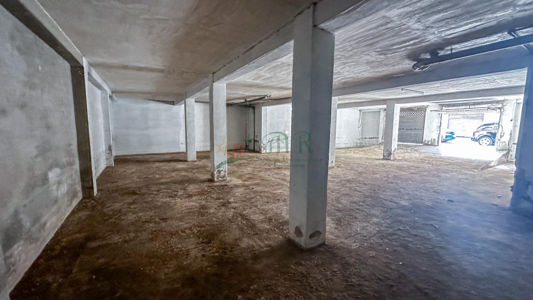 For sale of commercial in Almoradí