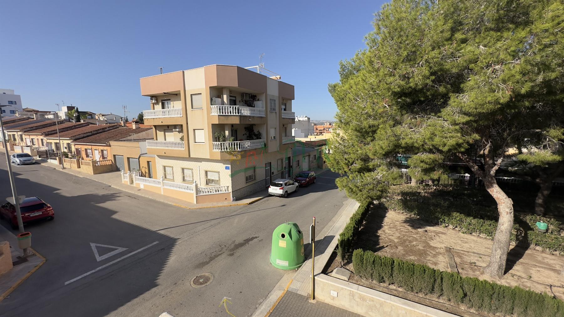 For sale of flat in Benijófar