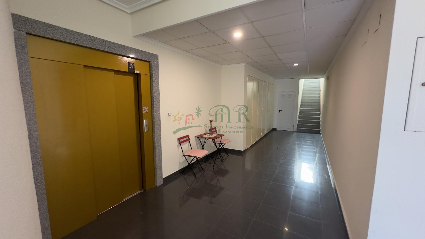 For sale of flat in Benijófar
