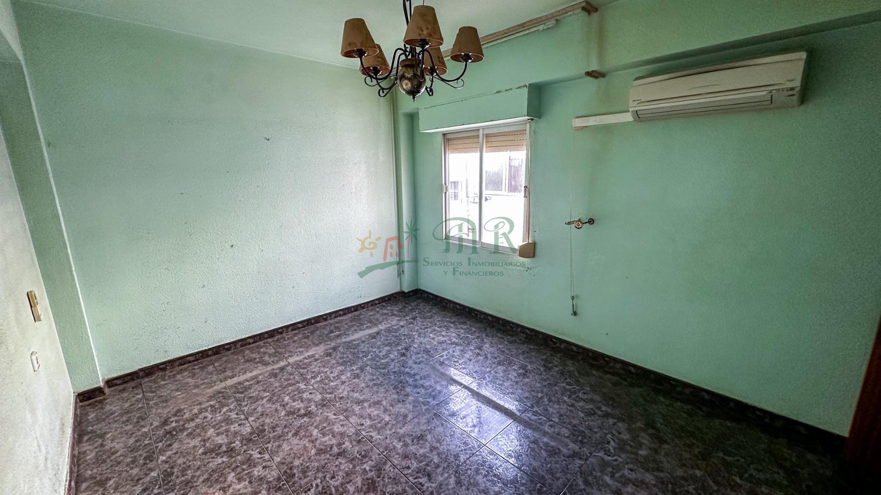 For sale of flat in Elda