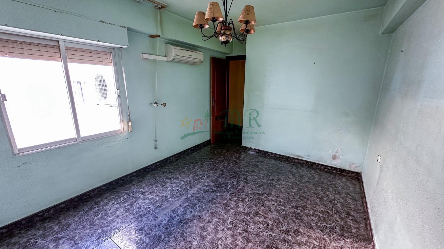 For sale of flat in Elda