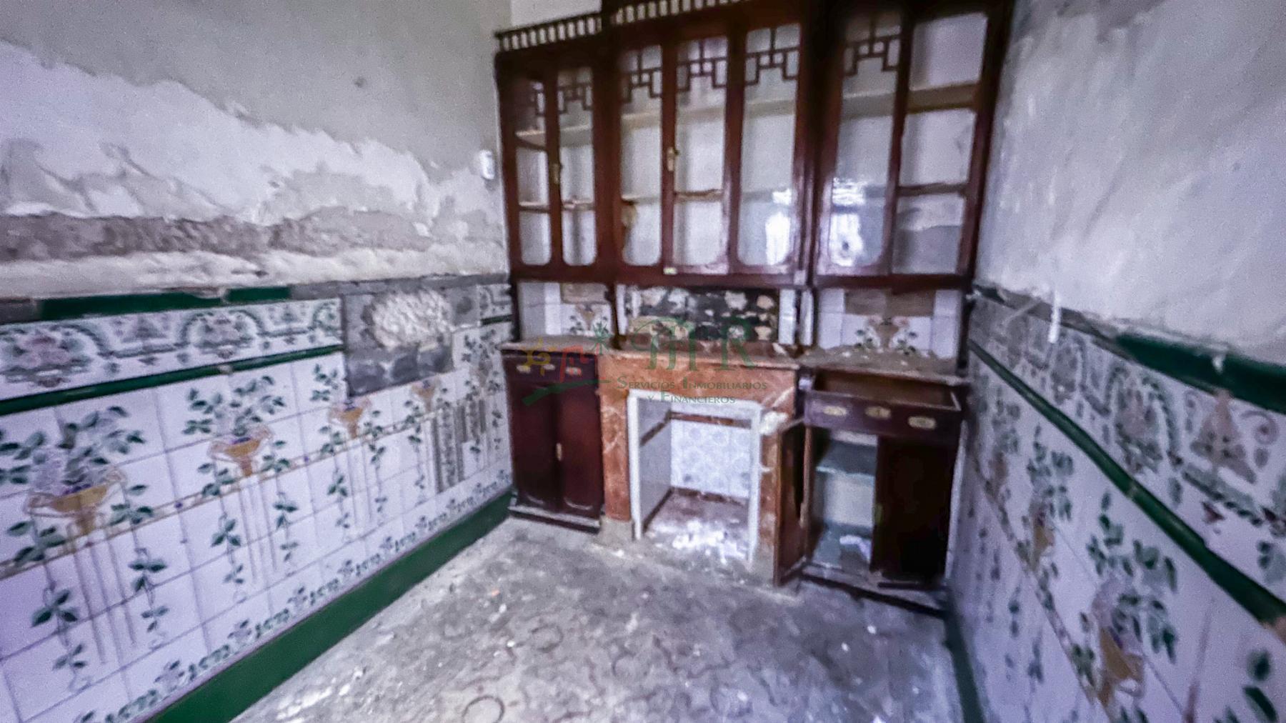 For sale of house in Novelda