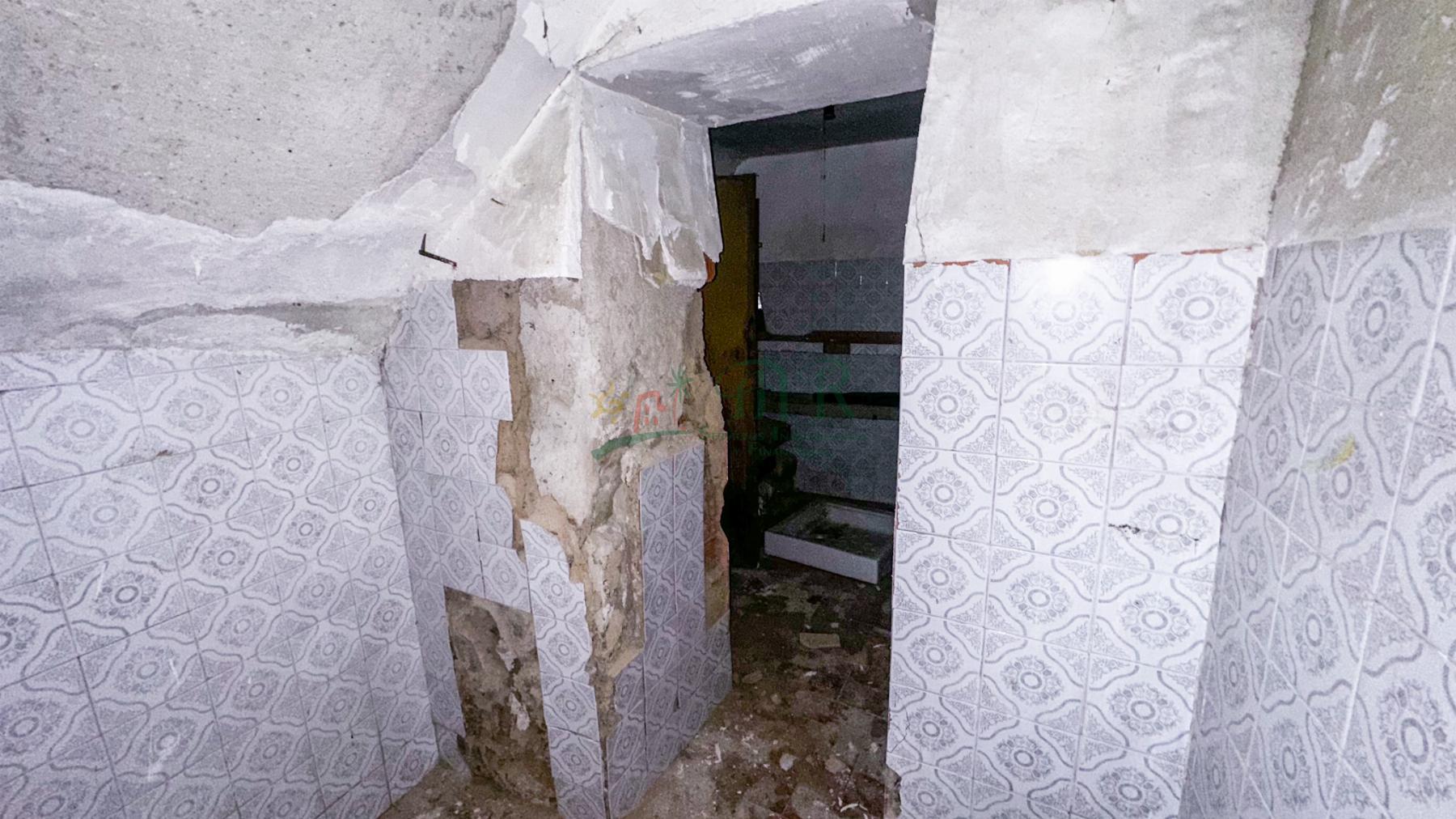 For sale of house in Novelda