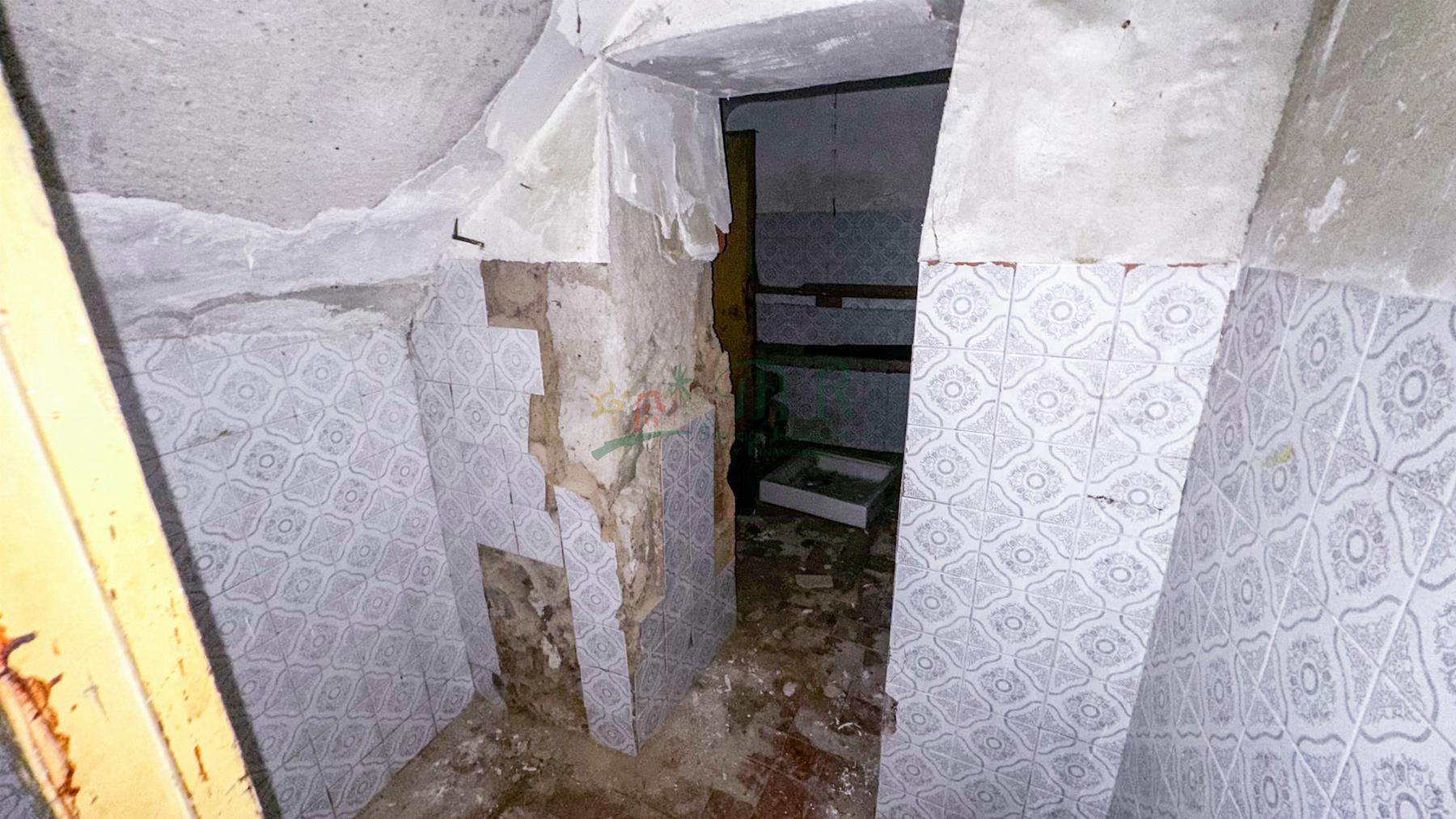 For sale of house in Novelda