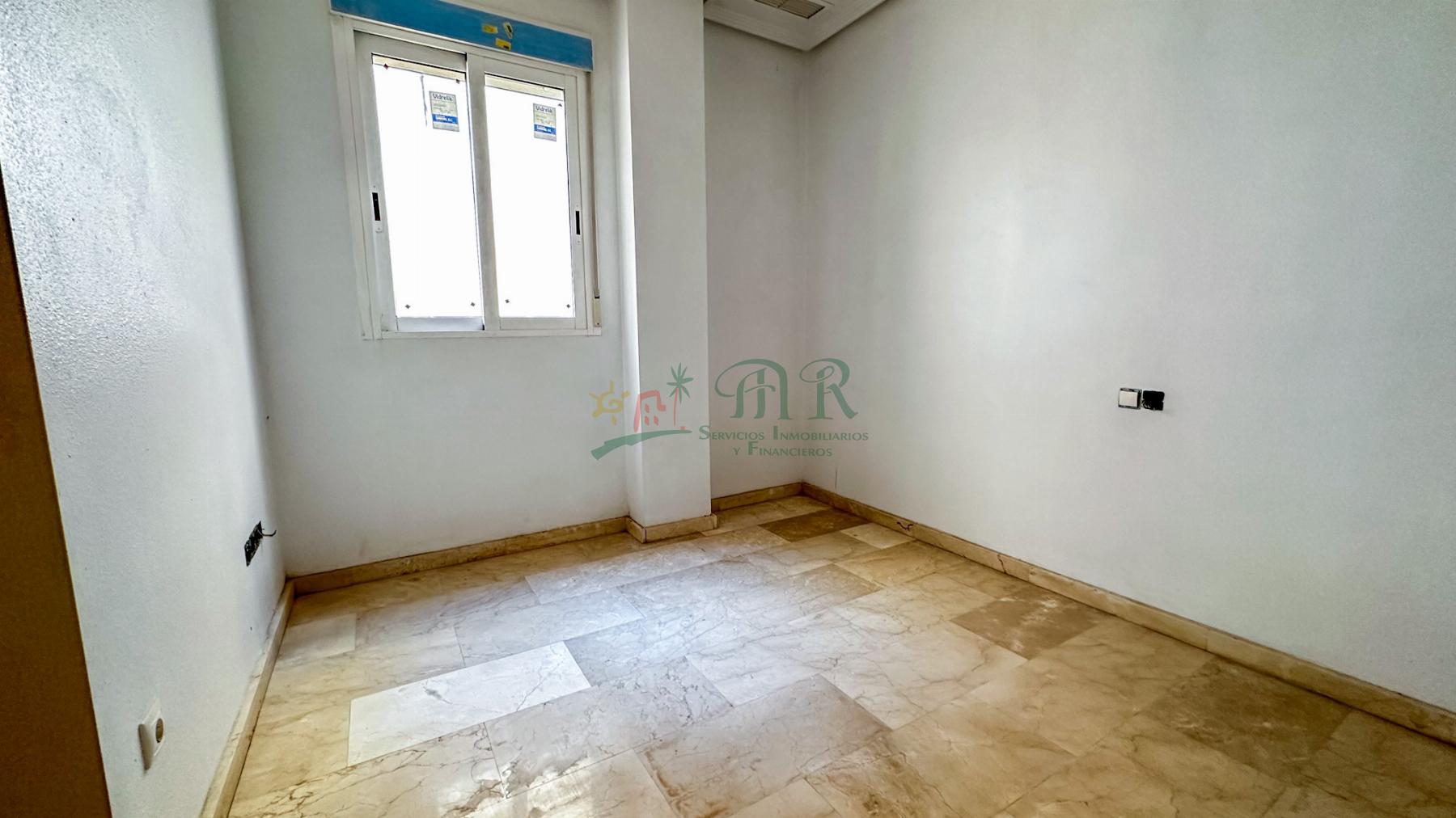 For sale of flat in Alicante