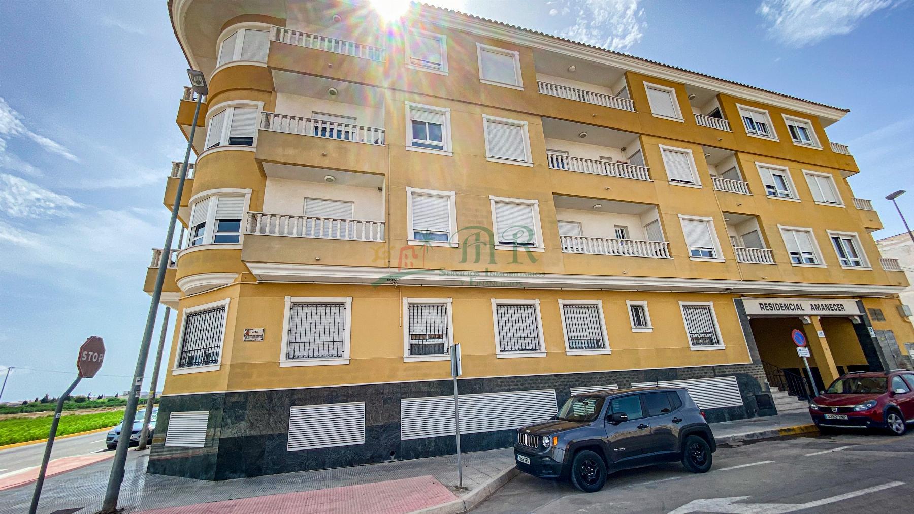 For sale of flat in Almoradí
