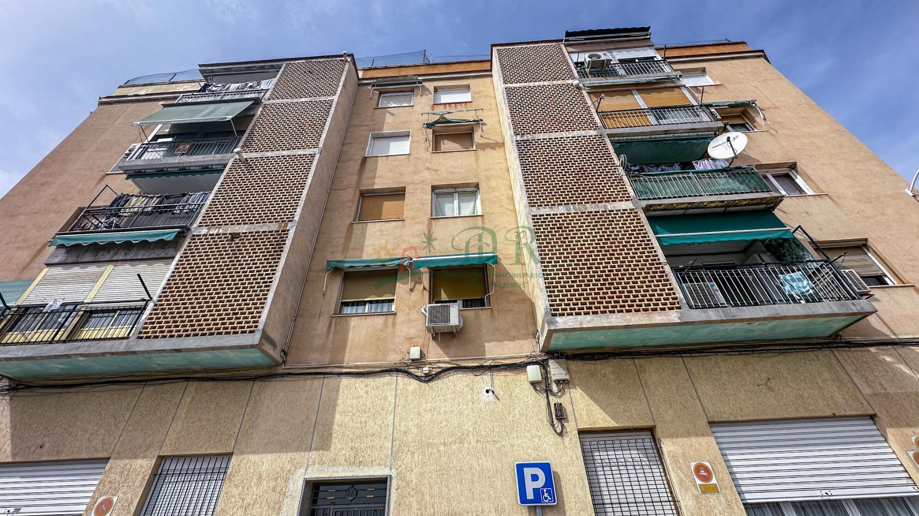 For sale of flat in Novelda