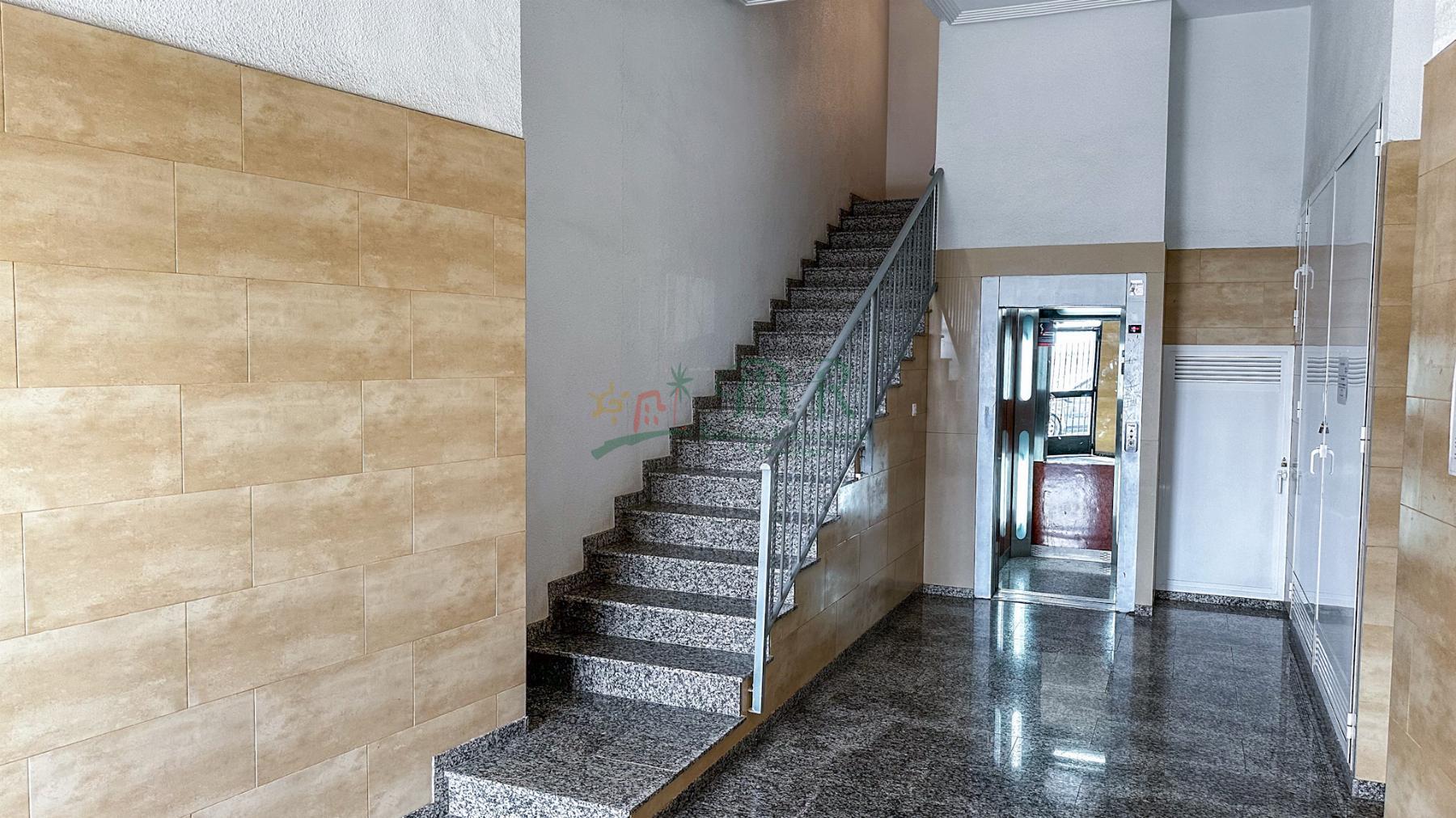 For sale of flat in Novelda