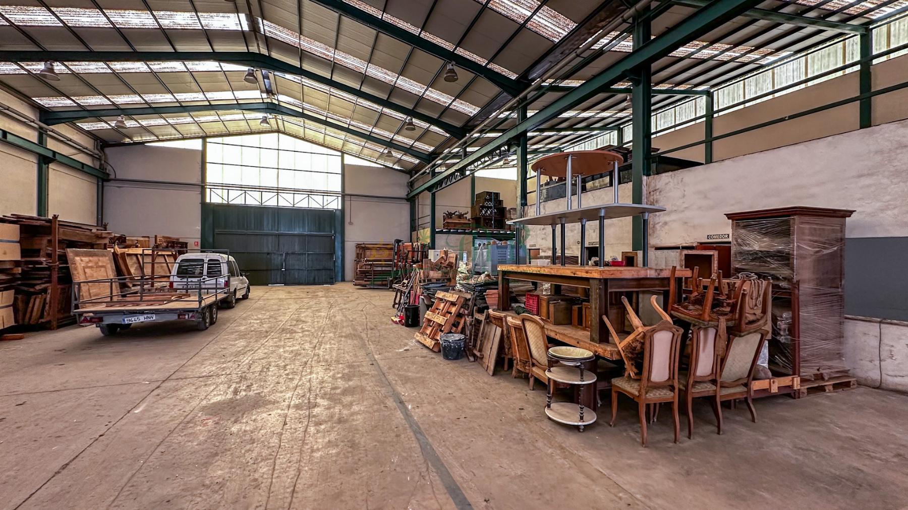 For sale of industrial plant/warehouse in Daya Nueva