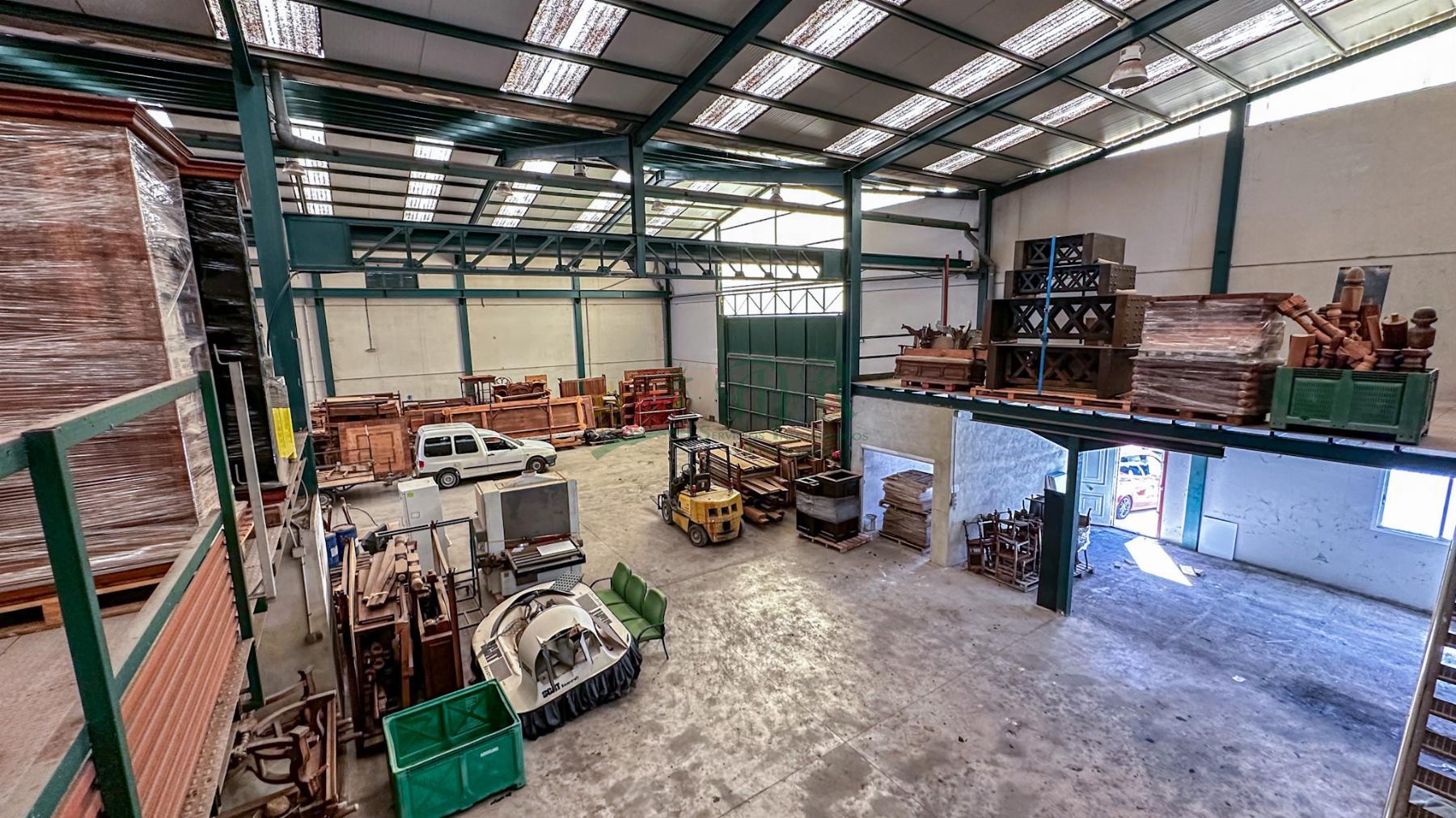 For sale of industrial plant/warehouse in Daya Nueva