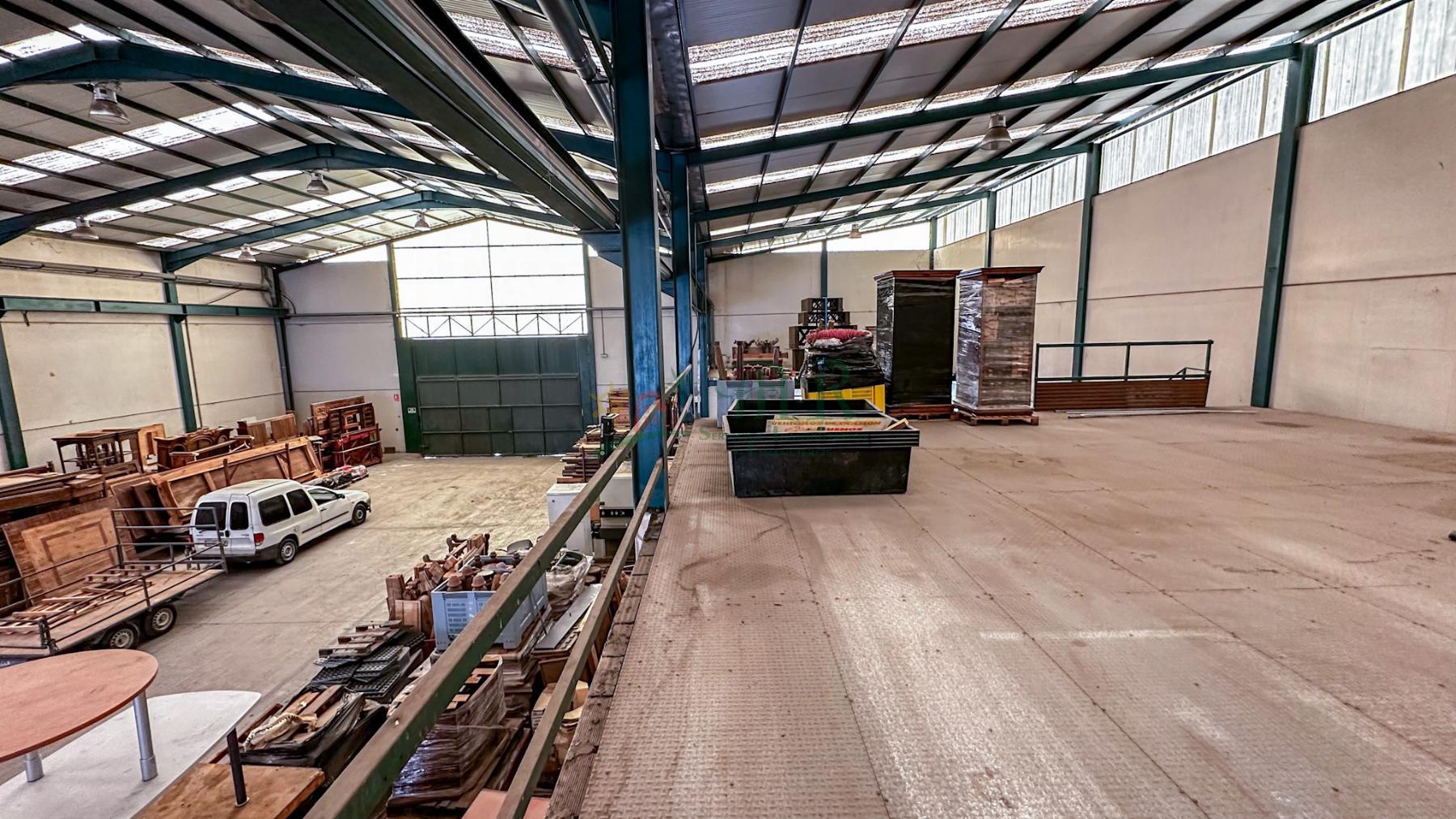 For sale of industrial plant/warehouse in Daya Nueva