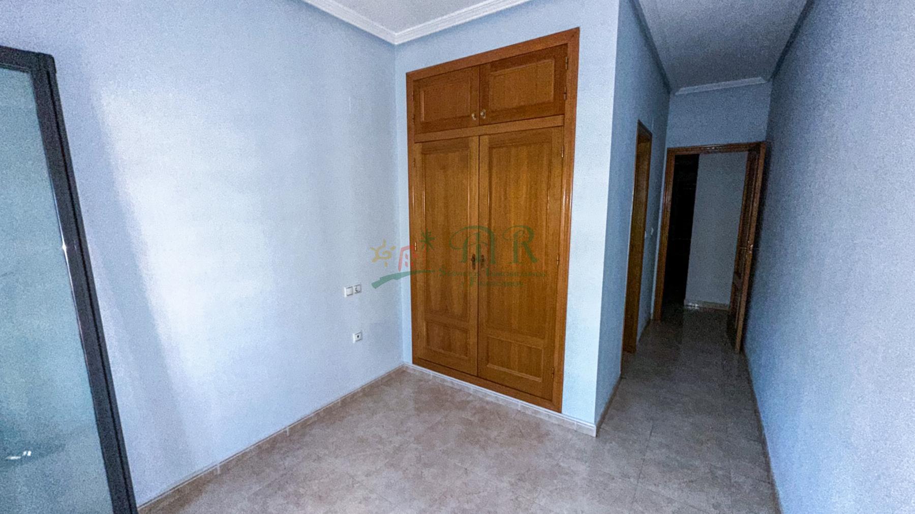 For sale of flat in Bigastro