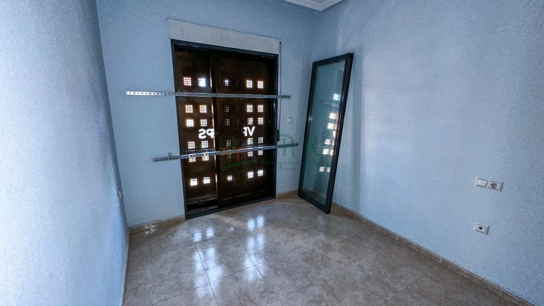 For sale of flat in Bigastro