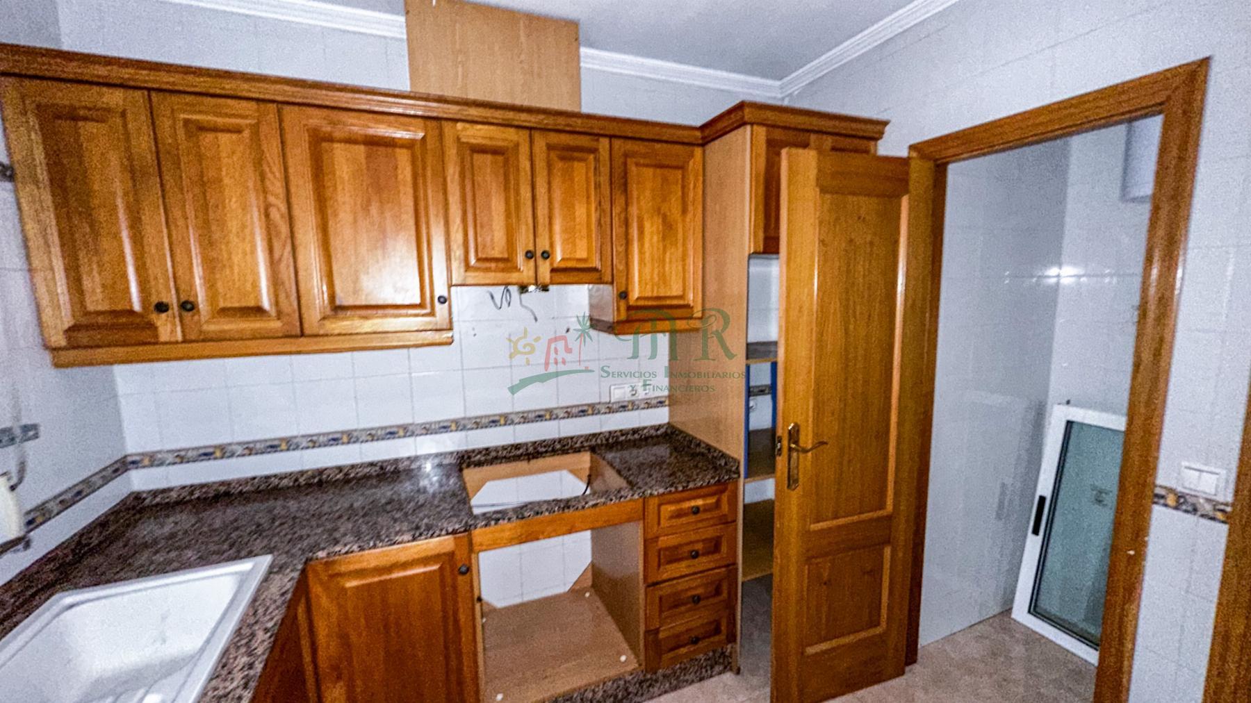 For sale of flat in Bigastro