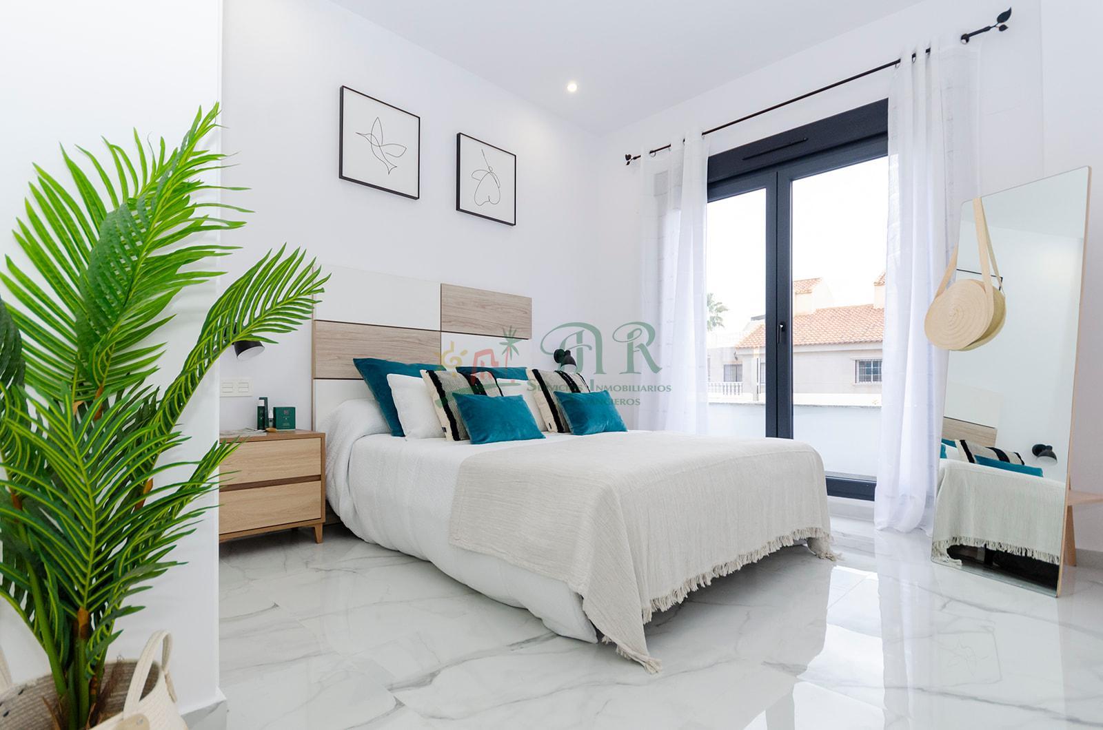 For sale of villa in Torrevieja