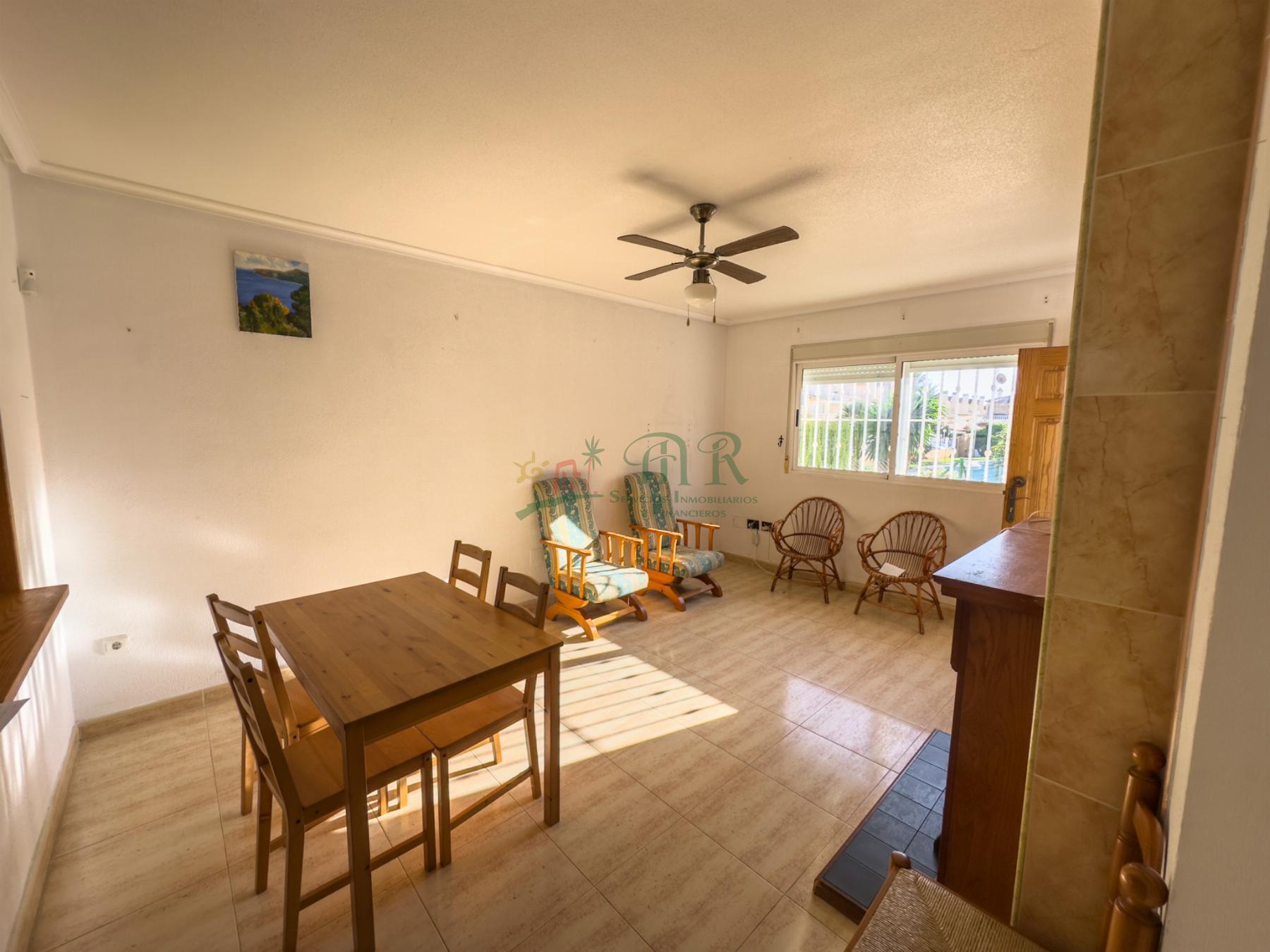 Venta de chalet en Orihuela Costa
