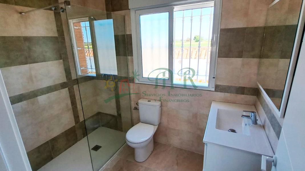 For sale of villa in Catral