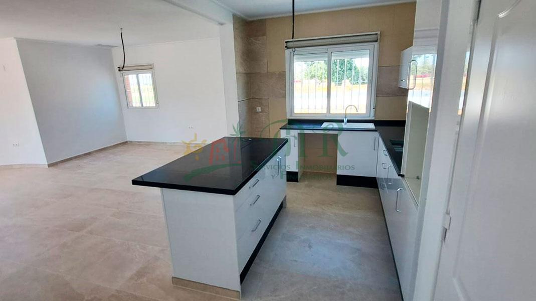 For sale of villa in Catral