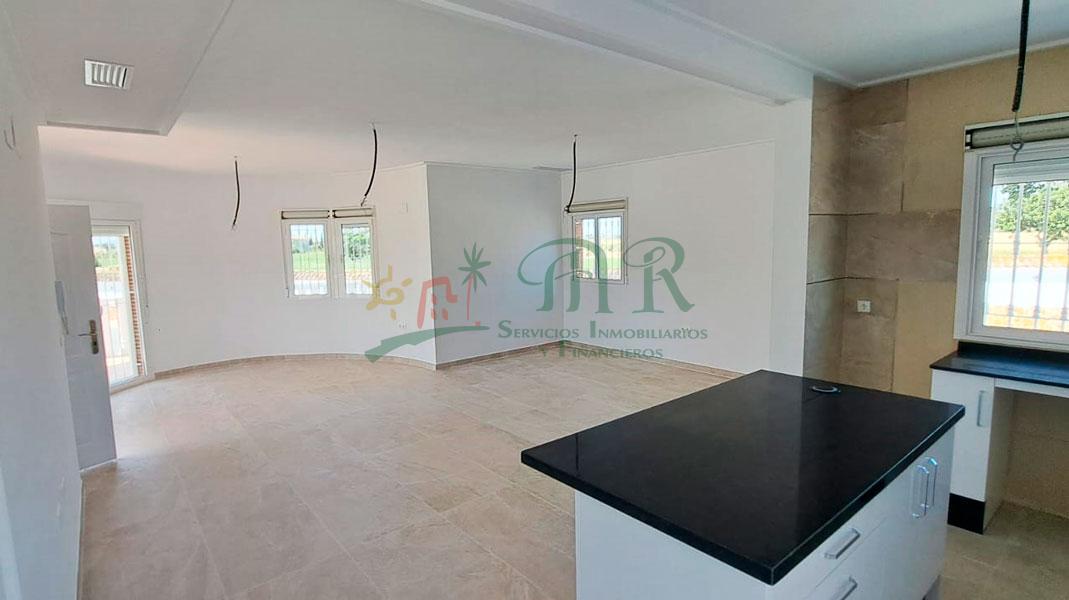 For sale of villa in Catral
