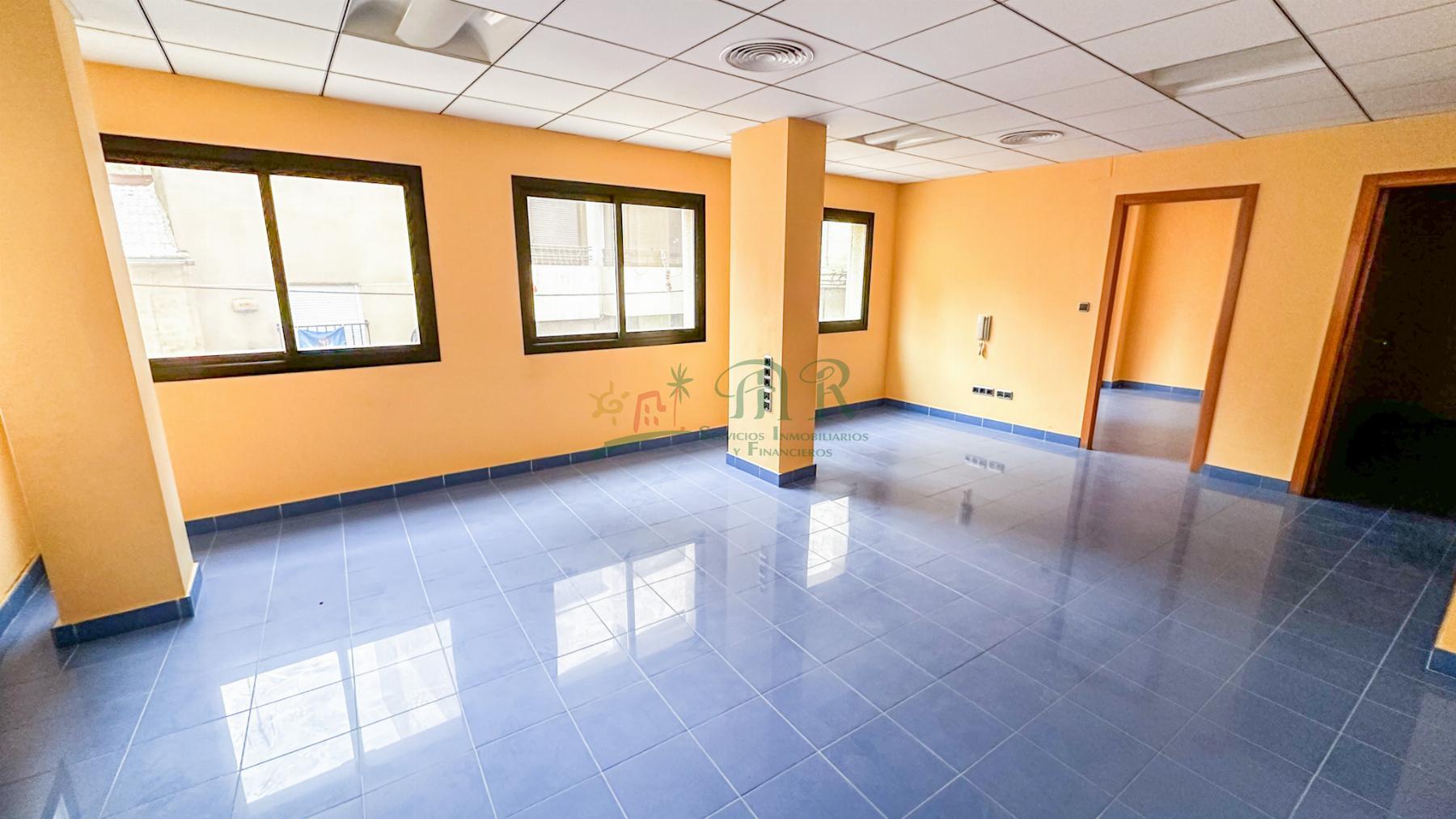 Venta de edificio en Albatera