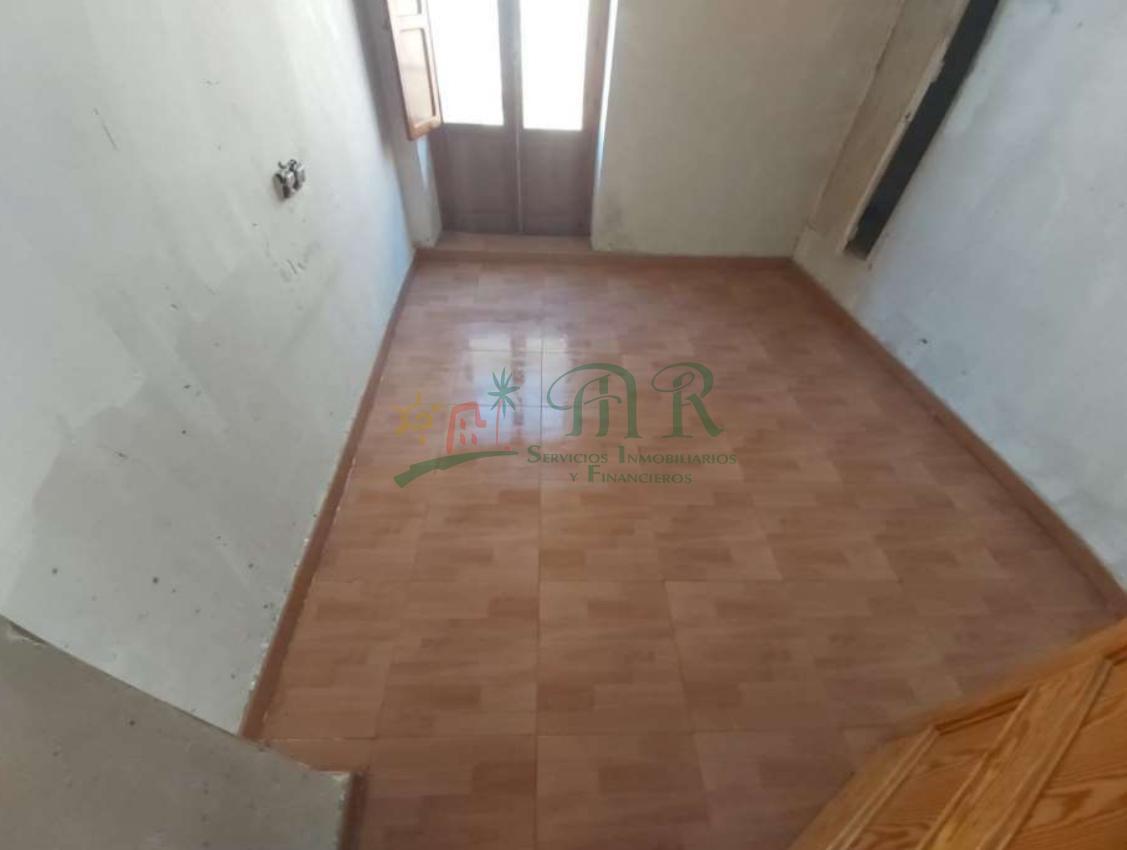 Venta de casa en Elda