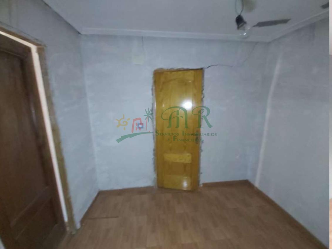 Venta de casa en Elda