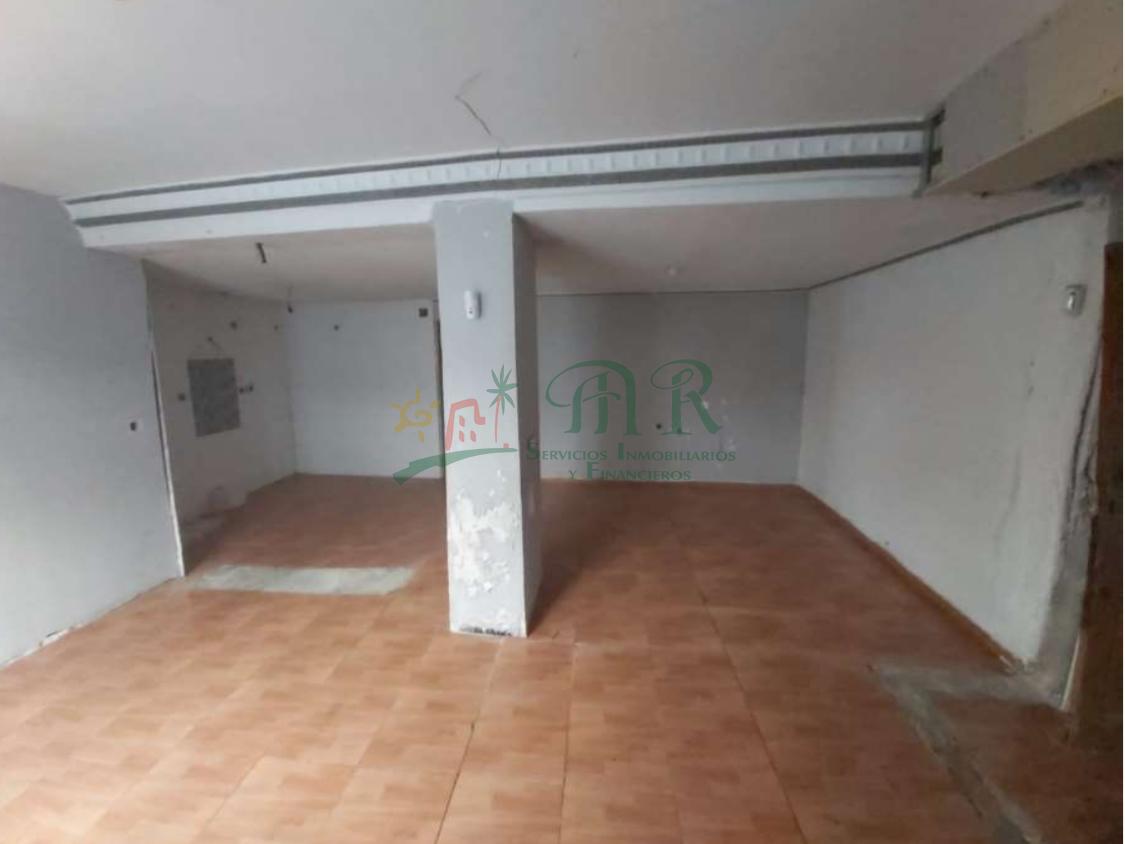 Venta de casa en Elda