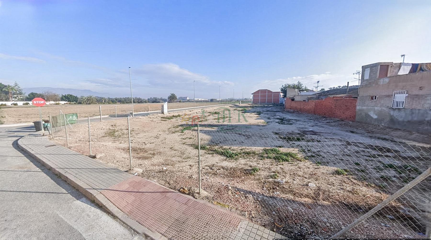 Venta de terreno en Catral
