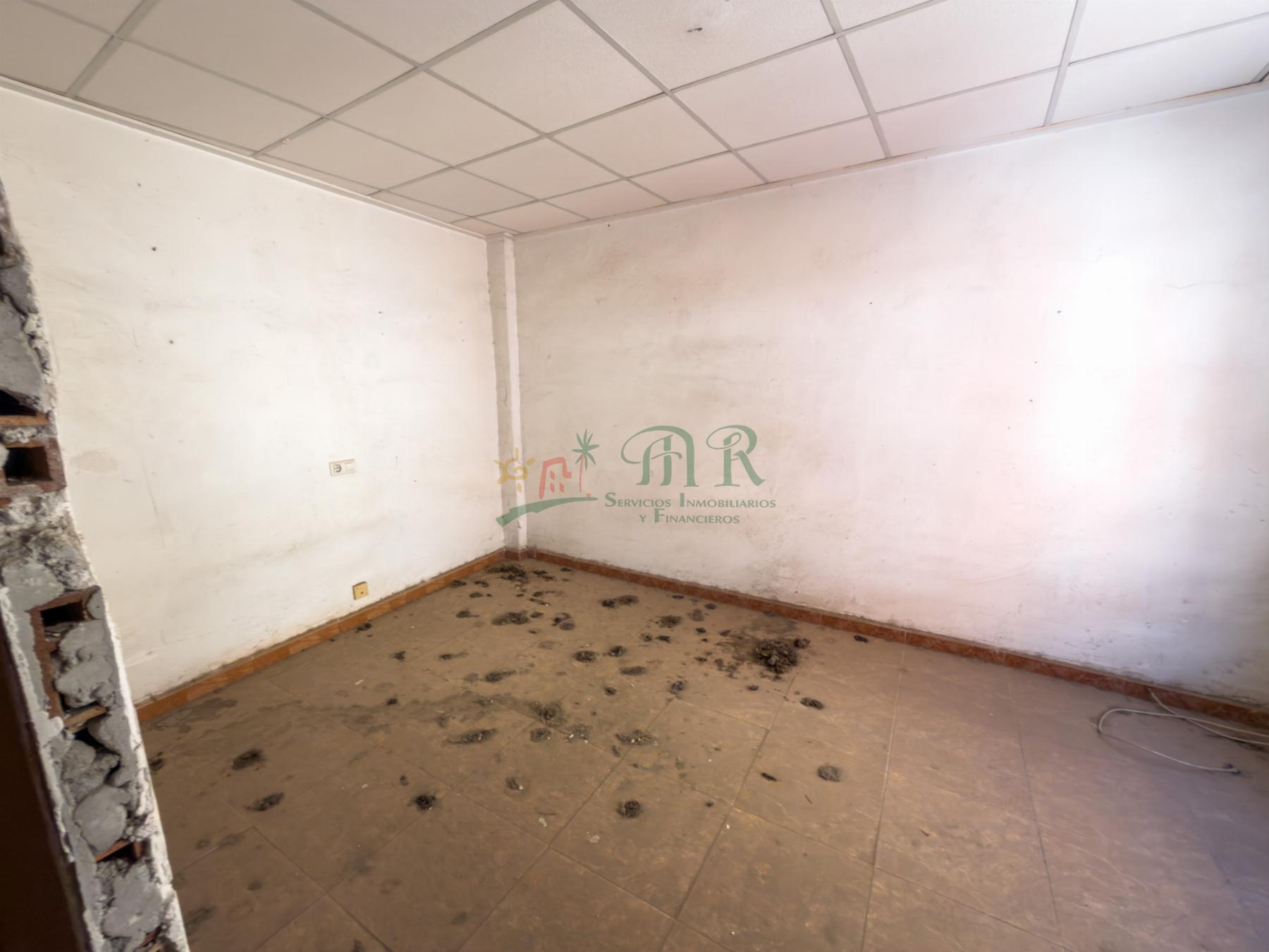 Venta de edificio en Elda
