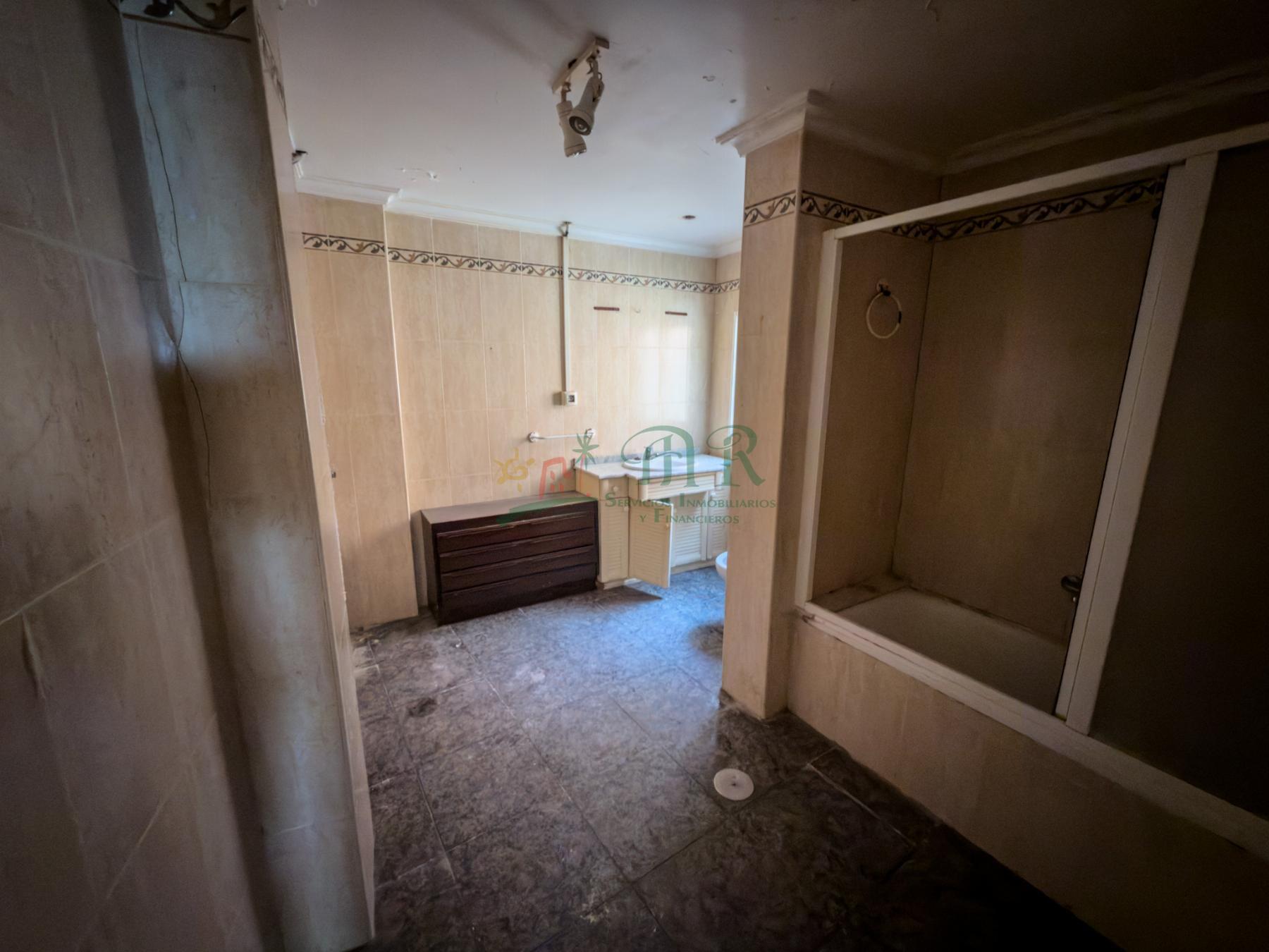 Venta de edificio en Elda