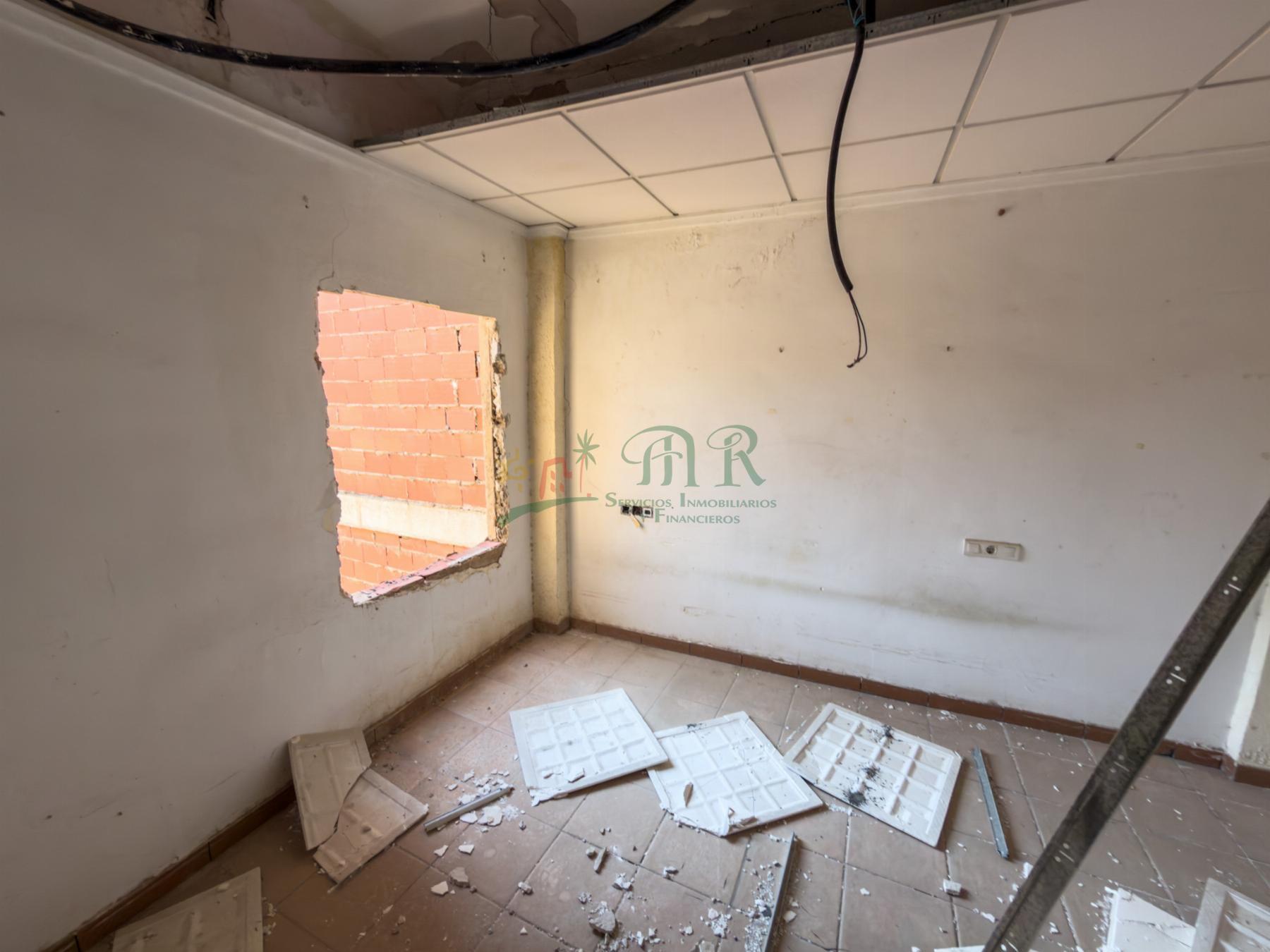 Venta de edificio en Elda