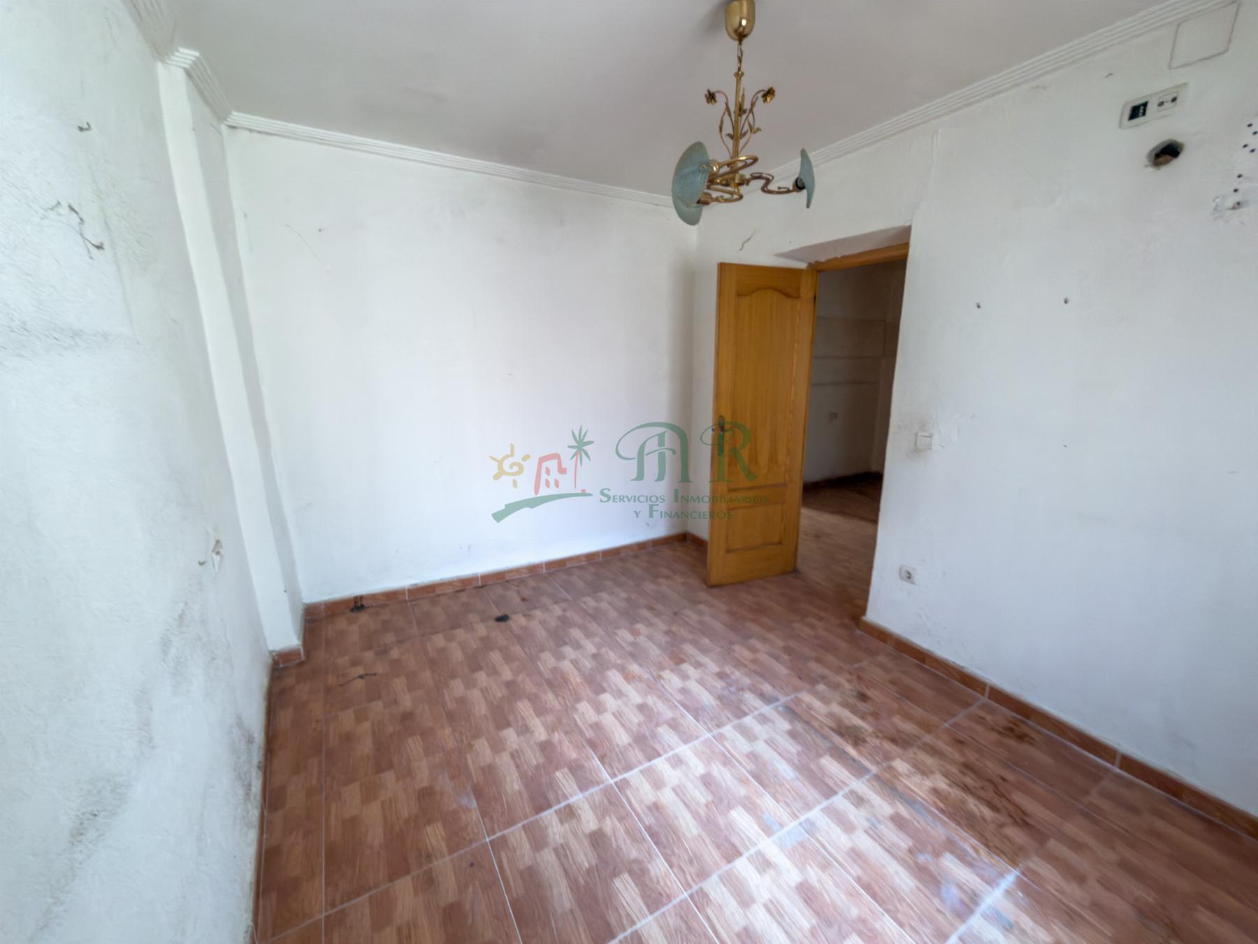 Venta de edificio en Elda