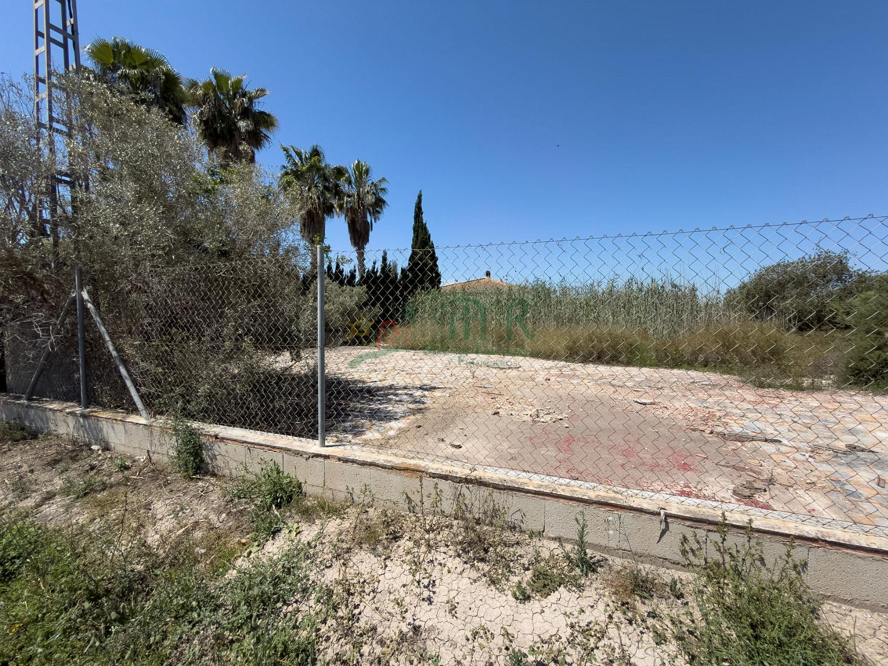 Venta de terreno en Dolores