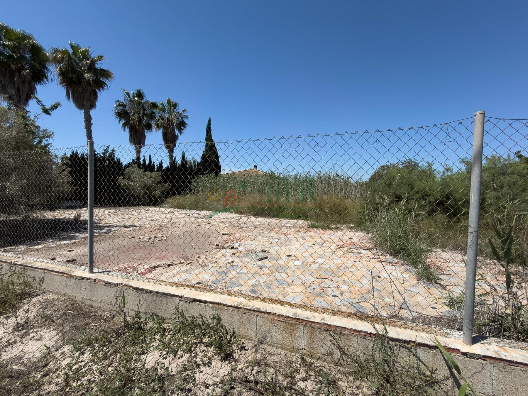 Venta de terreno en Dolores